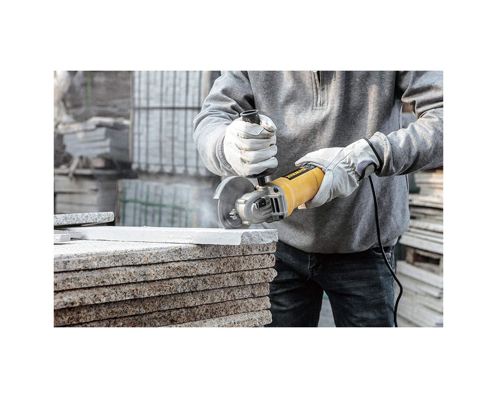 DEWALT  ANGLE GRINDER 10MM 220V 4